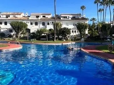 Holiday home Traditional Town House With Large Pool *