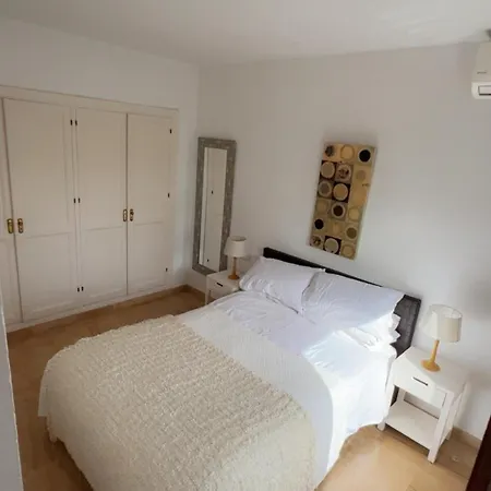 Traditional Town House With Large Pool * Estepona